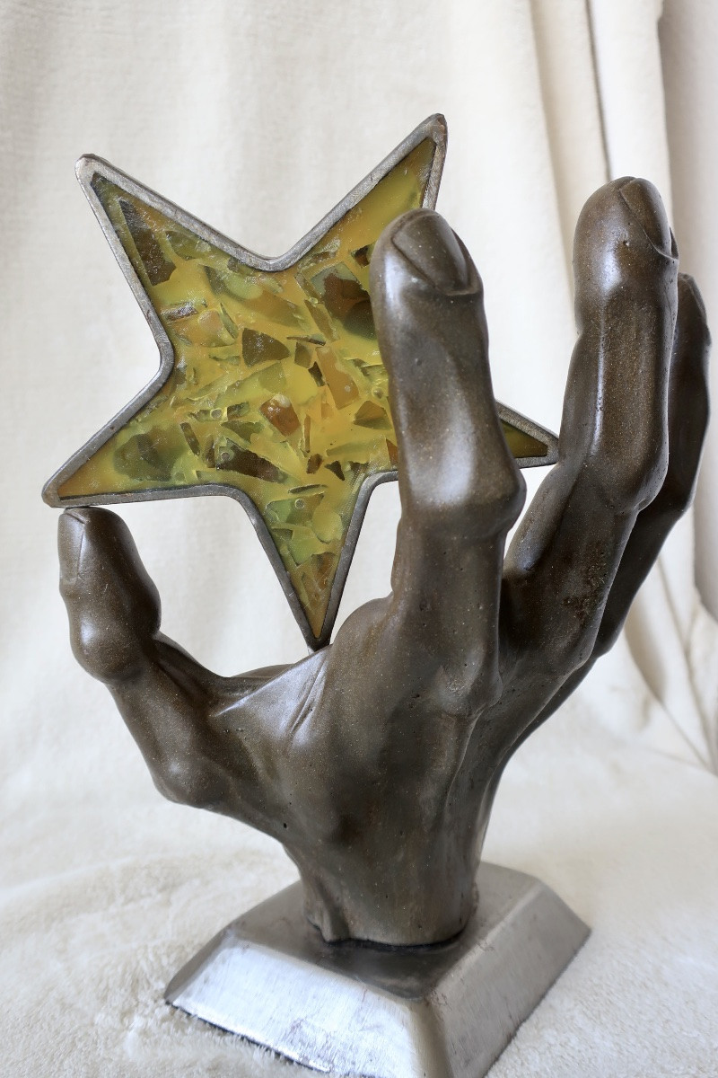 Willy & Franck PINNA, Main en Bronze Tenant une Etoile, Signée, Numérotée, 30 cm-photo-7