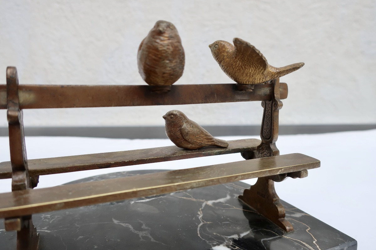 Vide-Poches Art Déco "Moineaux sur un banc Parisien", Bronze et Marbre Portor vers 1930-photo-3