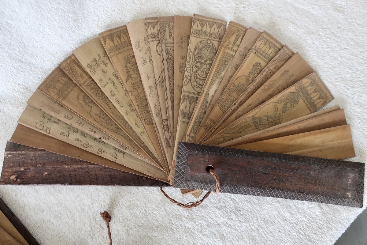 2 Buddhist Palm Prayer Books, Sri-lanka, Early 20th Century-photo-2
