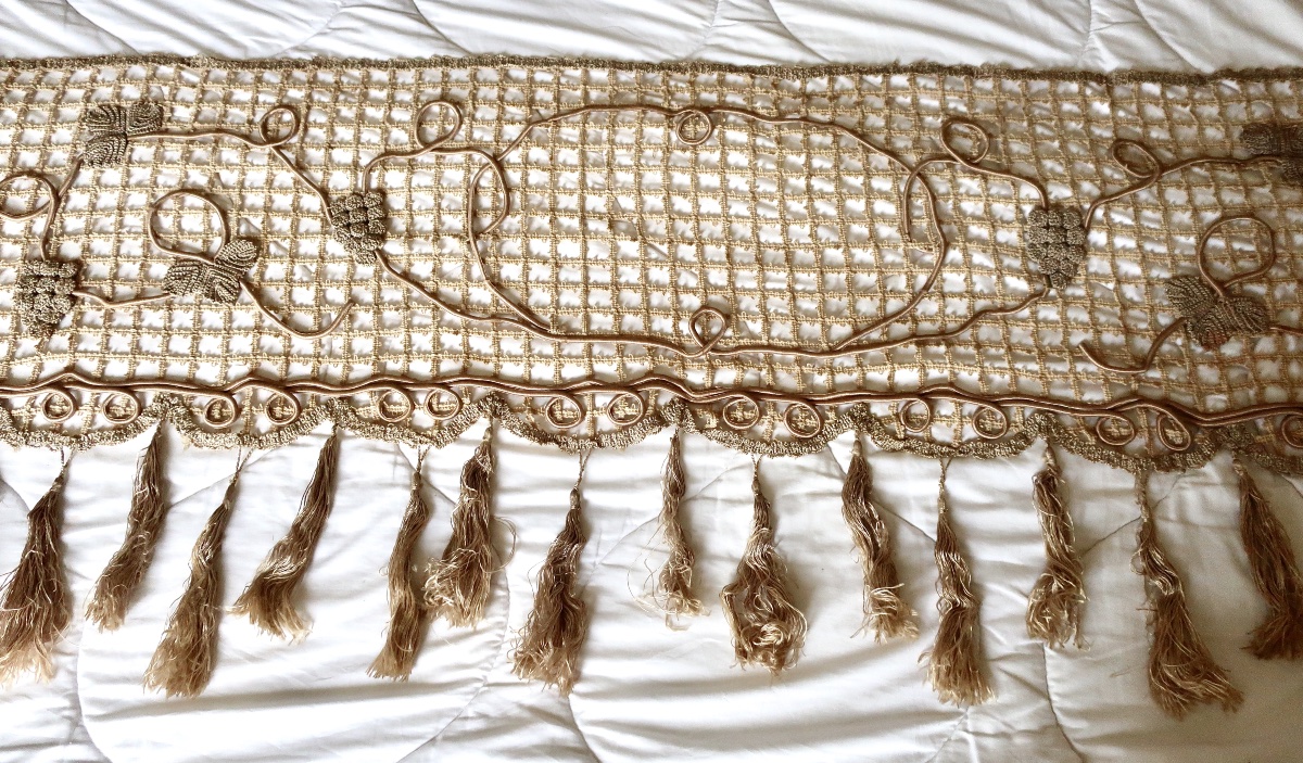 Cantonnière Art Nouveau 1900 Dentelle Filet Crochet + Applications Raisins, L = 140 cm-photo-4