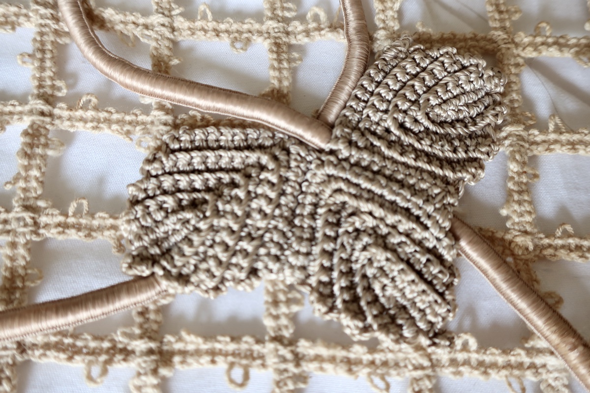 Cantonnière Art Nouveau 1900 Dentelle Filet Crochet + Applications Raisins, L = 140 cm-photo-4
