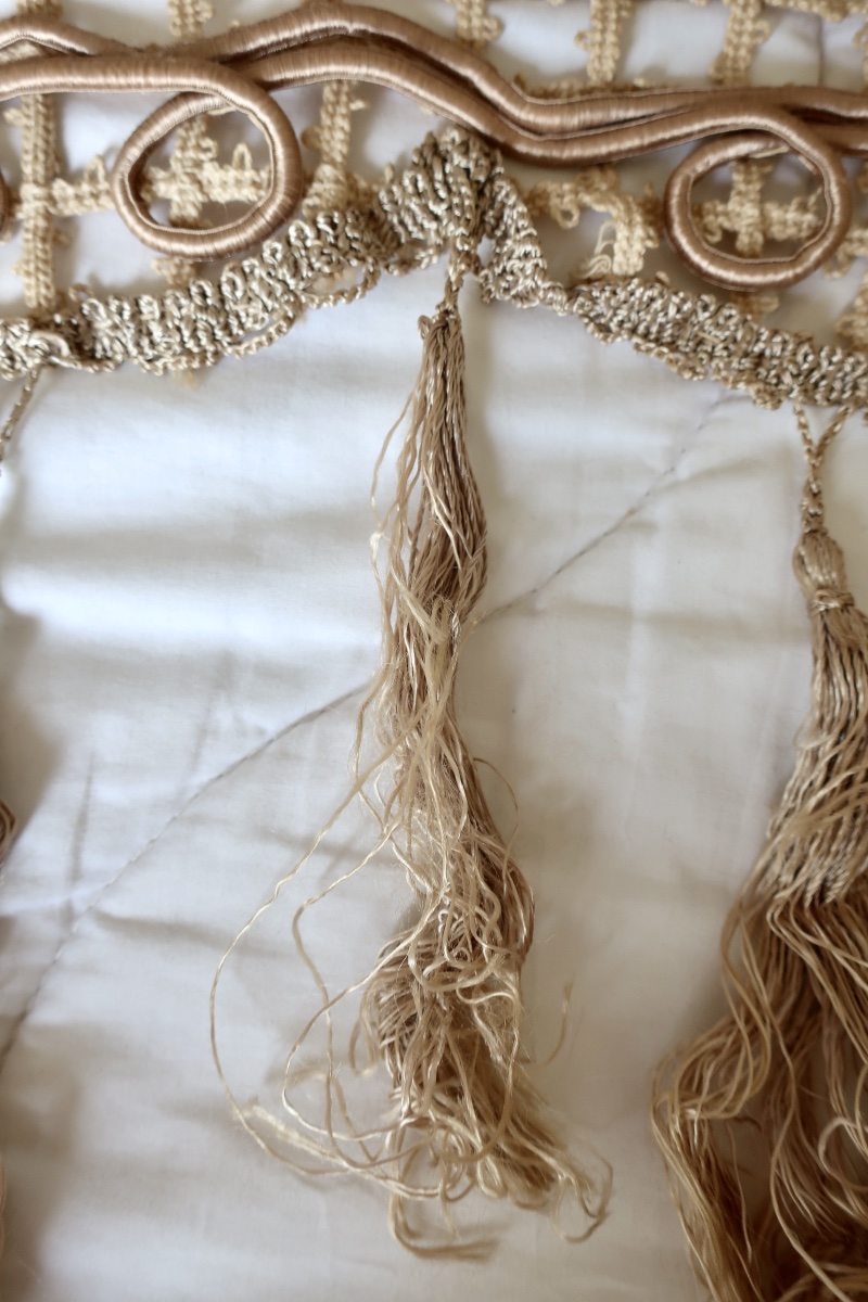Cantonnière Art Nouveau 1900 Dentelle Filet Crochet + Applications Raisins, L = 140 cm-photo-5