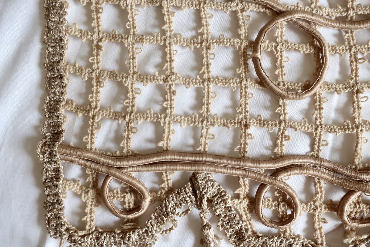 Cantonnière Art Nouveau 1900 Dentelle Filet Crochet + Applications Raisins, L = 140 cm-photo-8