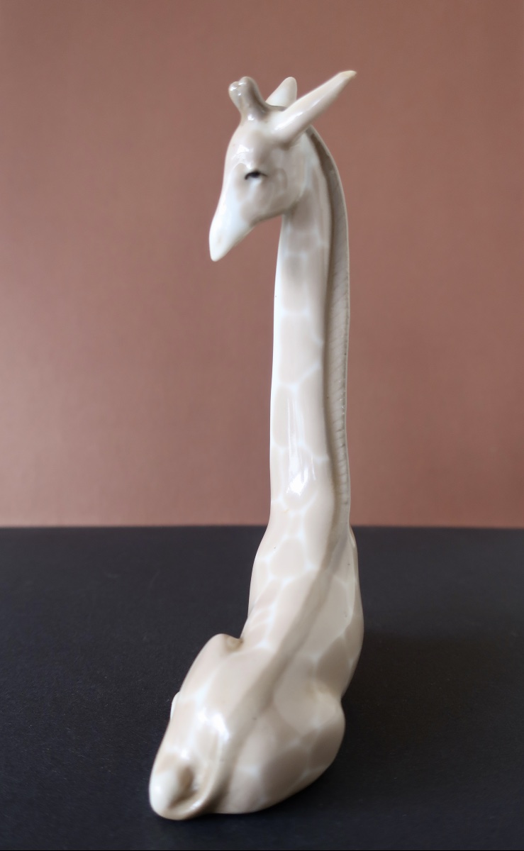 Lladro Porcelain Reclining Giraffe, Before 1960-photo-4