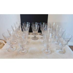 18 19th Century Wine Glasses With Flat Ribs, Sale In Packs Of 6 Possible