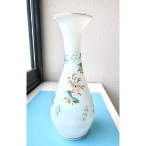 Petit Vase Balustre en Opaline  Cristal Translucide "Bulle de Savon", milieu XIXème, TBE