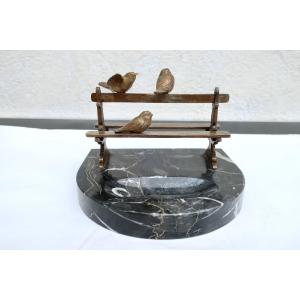 Vide-Poches Art Déco "Moineaux sur un banc Parisien", Bronze et Marbre Portor vers 1930