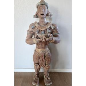 Grande Figure de Style Maya Terre-Cuite Polychromée, h = 105 cm, XXème