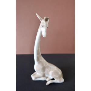 Girafe Couchée Porcelaine de Lladro, avant 1960
