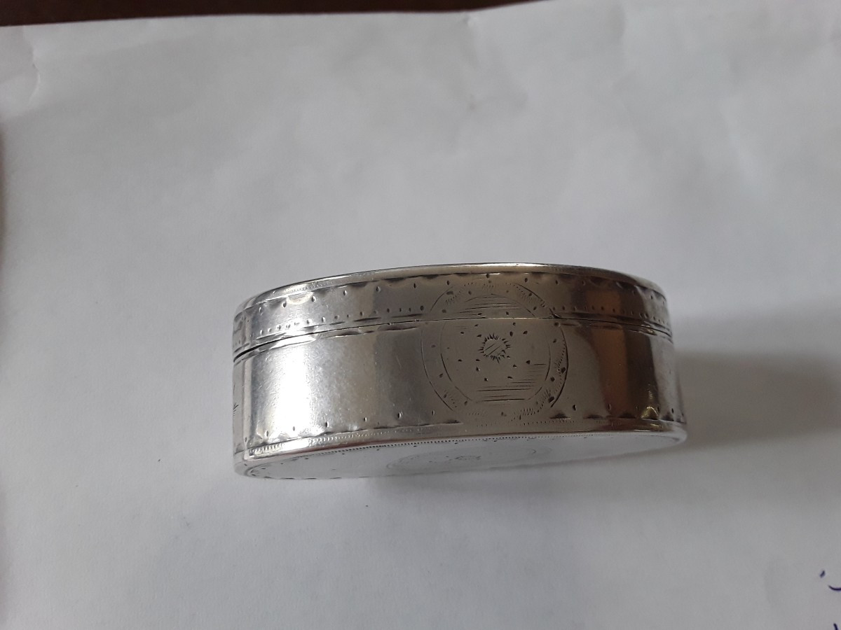 Rare 18th Century Silver Snuffbox With Hot Air Balloon Decoration -photo-4