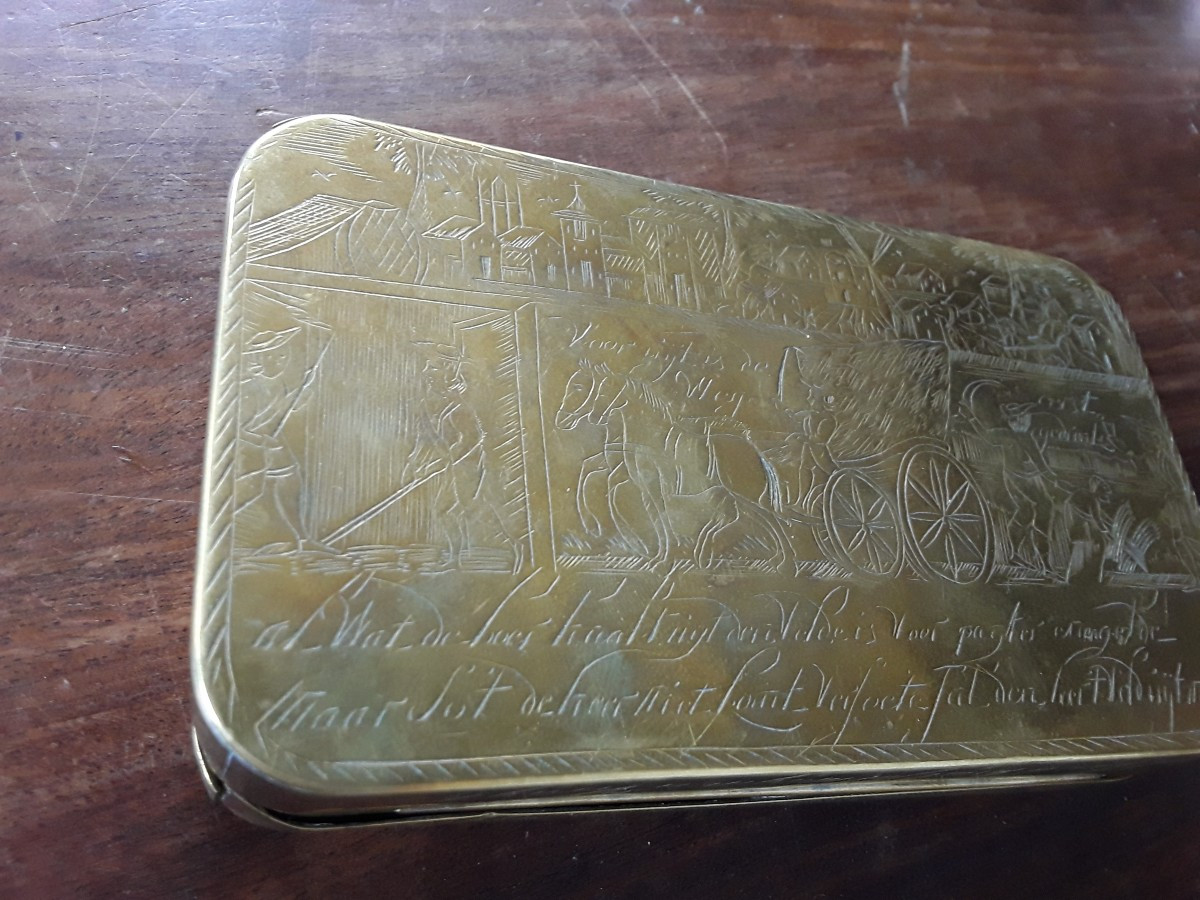 Tabatiere hollandaise en laiton datée 1680-photo-3