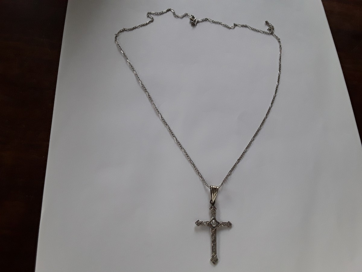 Pendentif croix et sa chaine or blanc et diamants -photo-2