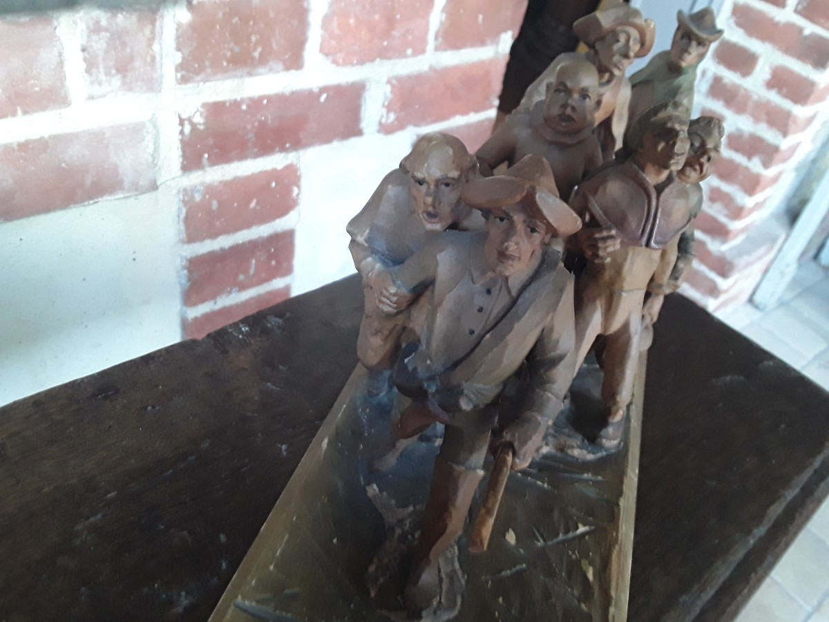 Étonnant groupe en bois sculpté fin 19ème siecle début 20ème siecle -photo-1