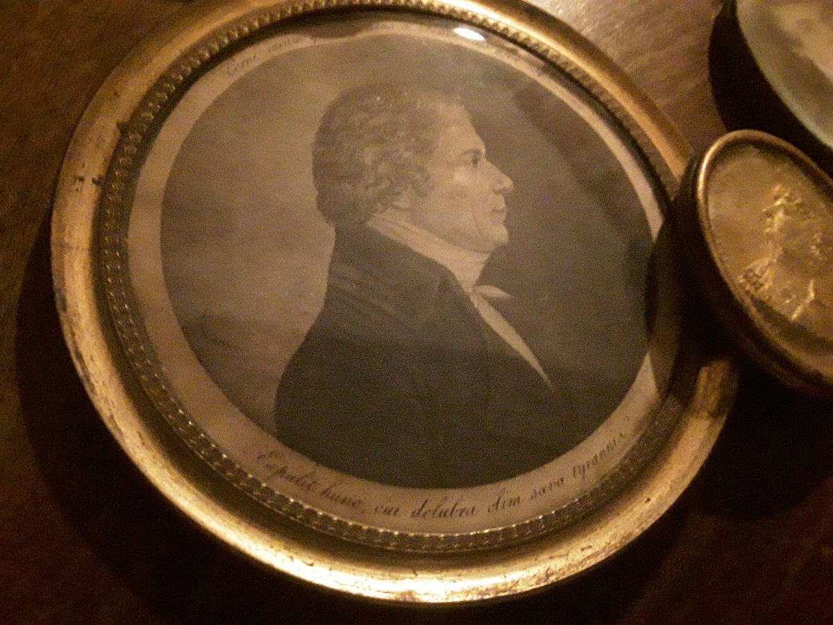 Set Of 6 Antique Miniatures In Various Materials -photo-4