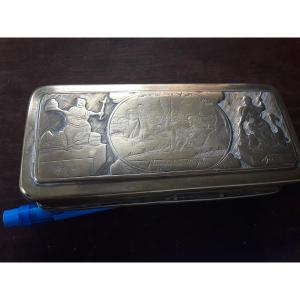 17th Century Dutch Brass Snuffbox 