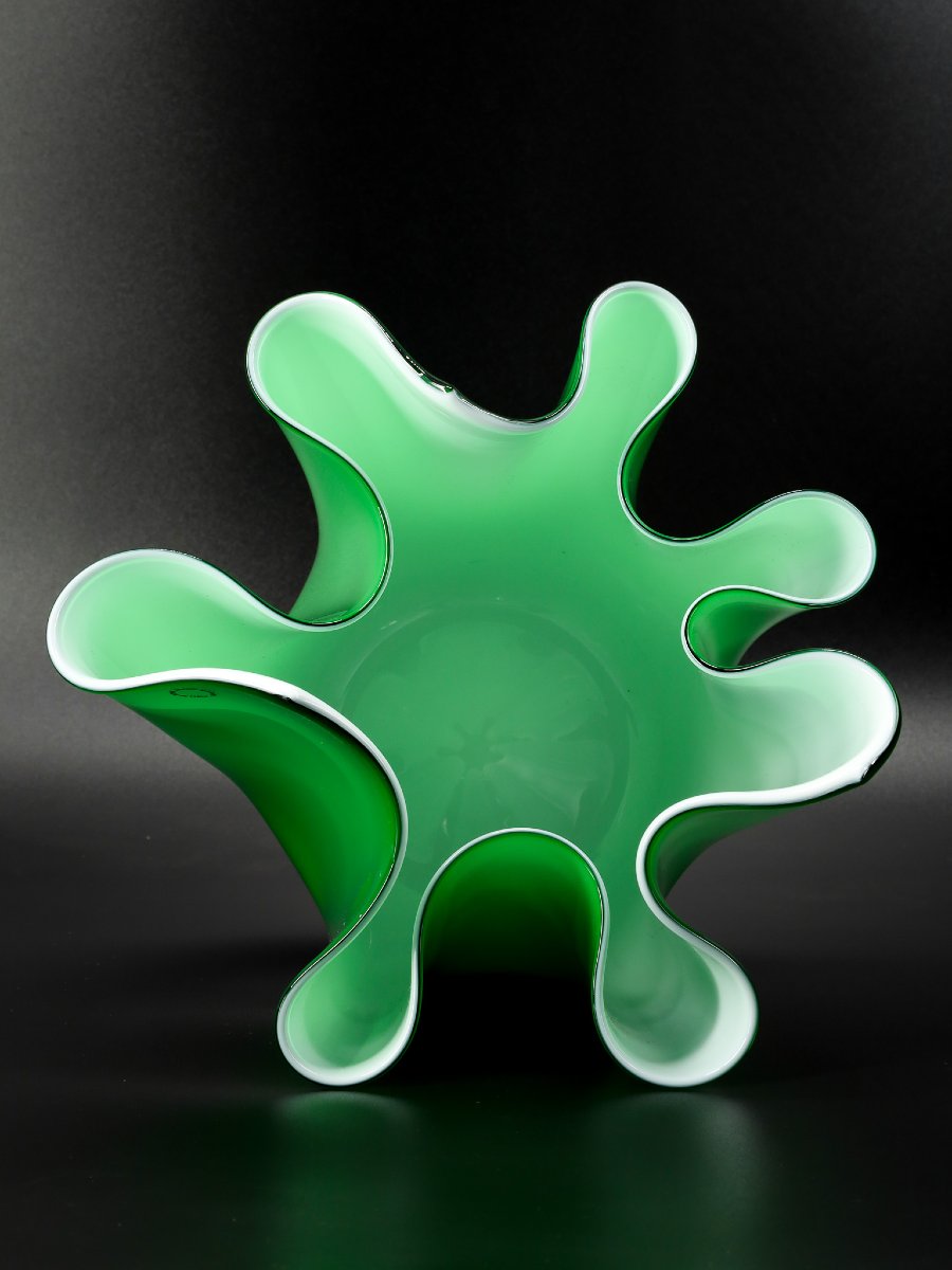 Vase “fazzoletto” en verre vert, Venini 1989, Murano-photo-3
