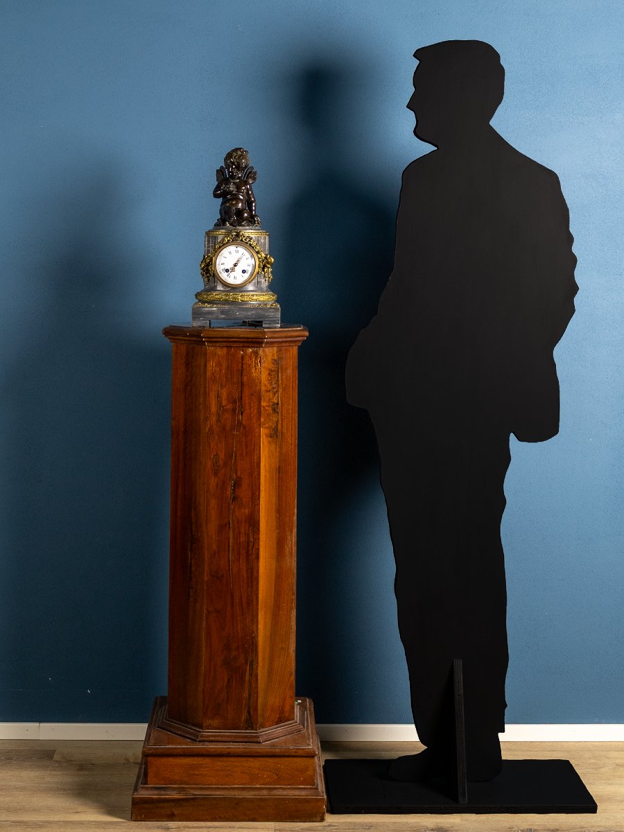 Horloge française en marbre et bronze doré, putto en bronze, fin du XIXe siècle-photo-2