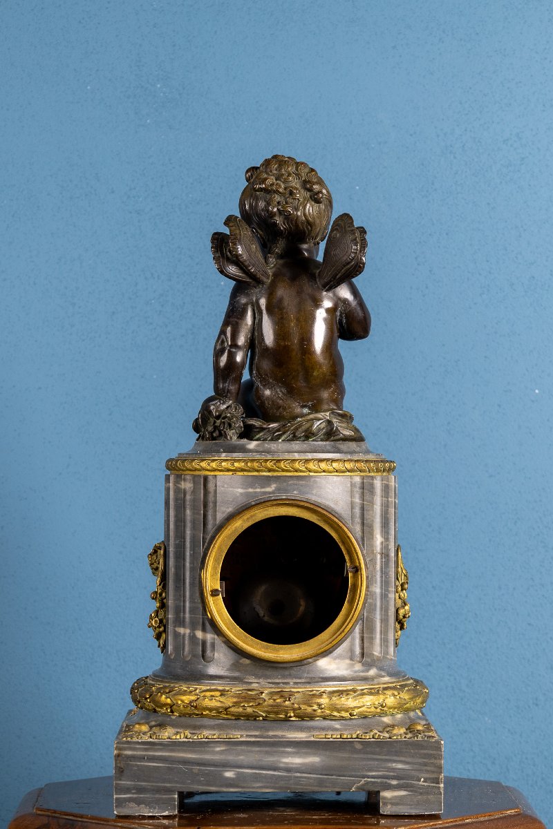 Horloge française en marbre et bronze doré, putto en bronze, fin du XIXe siècle-photo-2