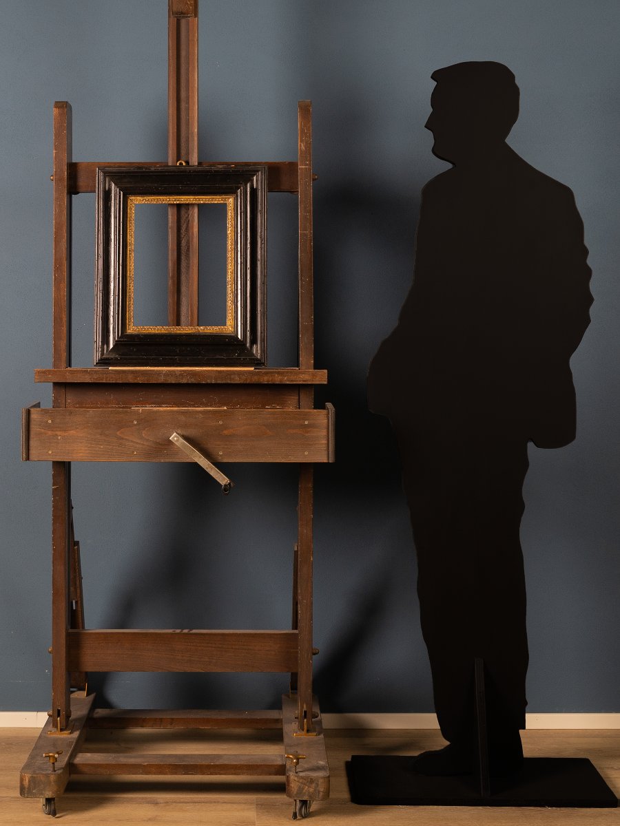 Cadre du XVIIIe siècle en noyer ébénisé à profil doré-photo-3