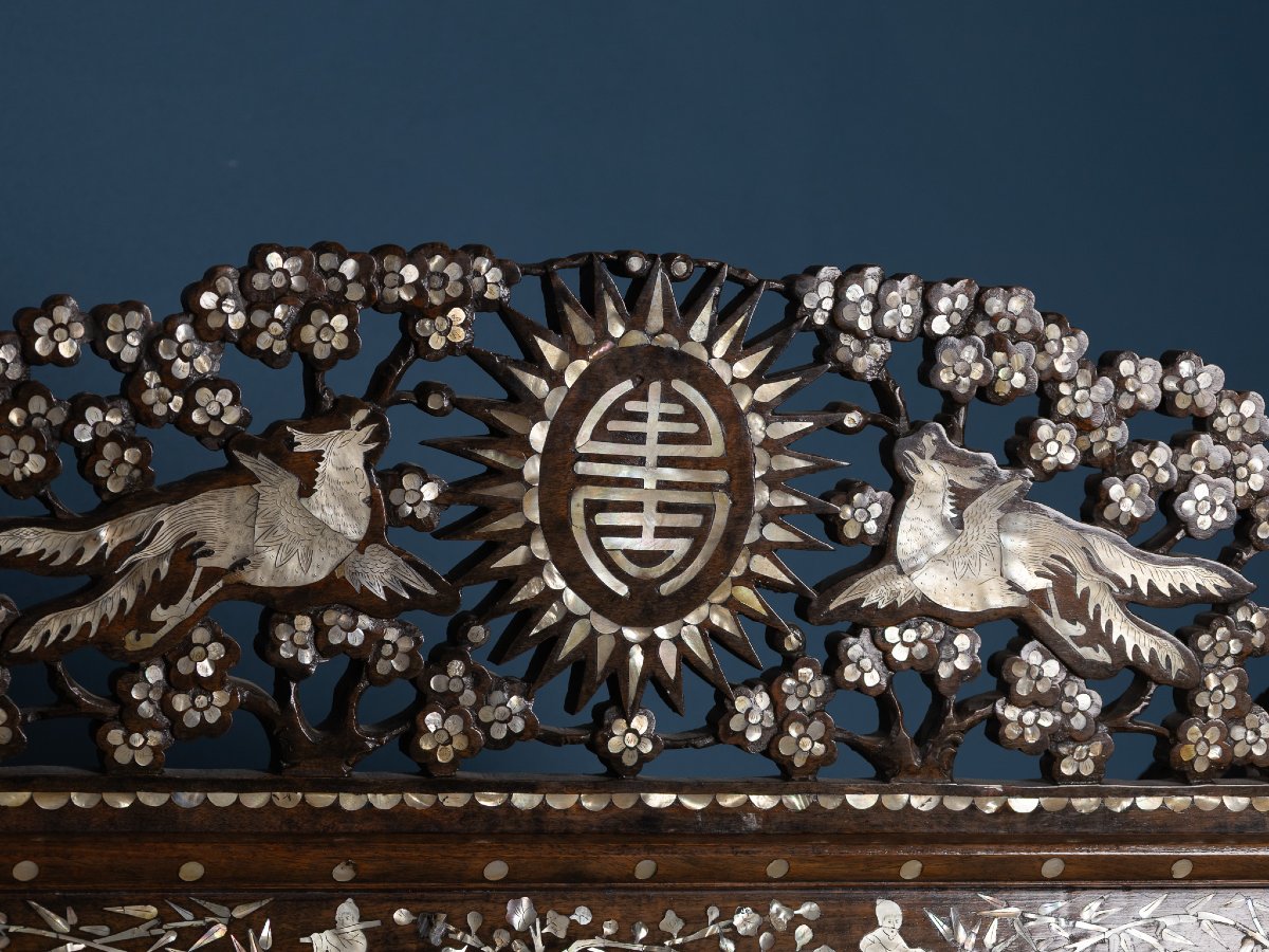 Paire de vitrines chinoises en bois dur incrustées de nacre, fin du XIXe siècle-photo-4