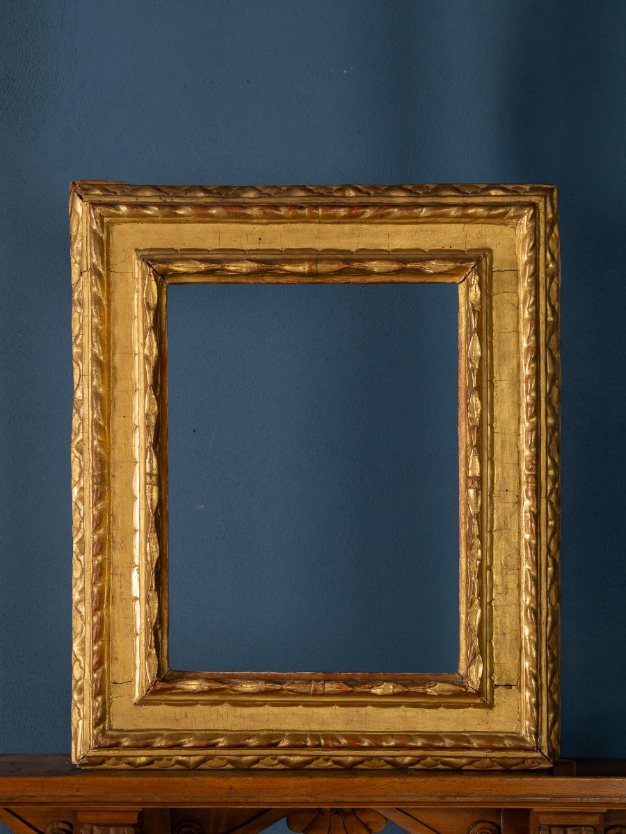 Early 17th-century Italian Frame Made Of Carved And Gilded Wood-photo-1