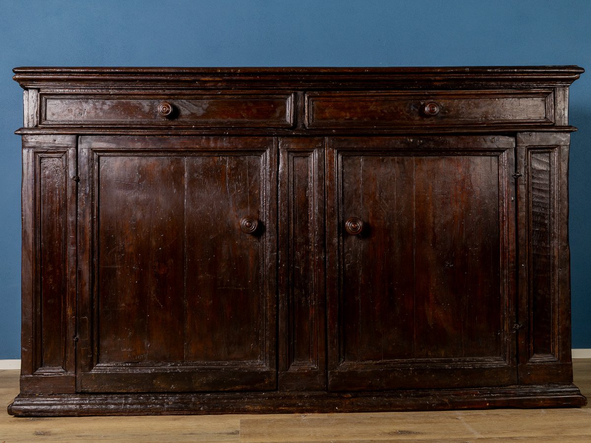 Buffet en châtaignier et autres essences de bois, XVIIe siècle, Italie centrale