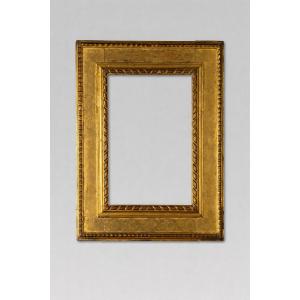 Cadre-boîte Renaissance, XVIe siècle, en bois sculpté et pyrogravé à l'or pur