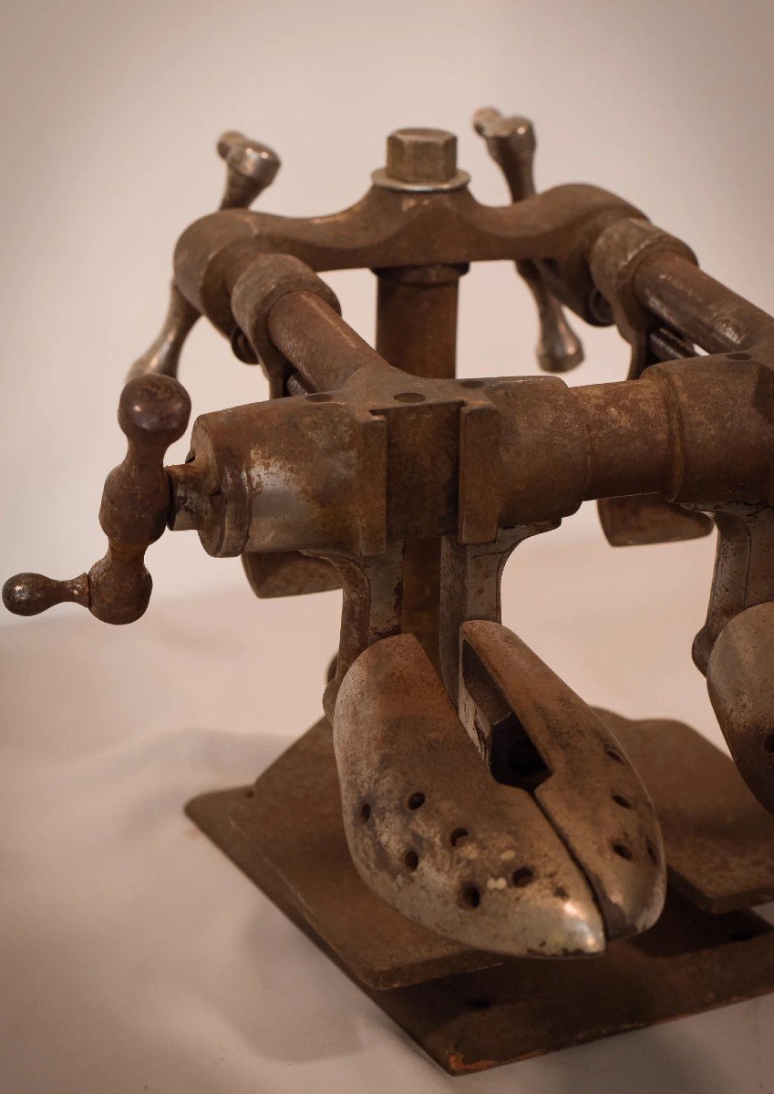 Vintage - Cobblers Double Shoe Stretcher Machine-photo-4