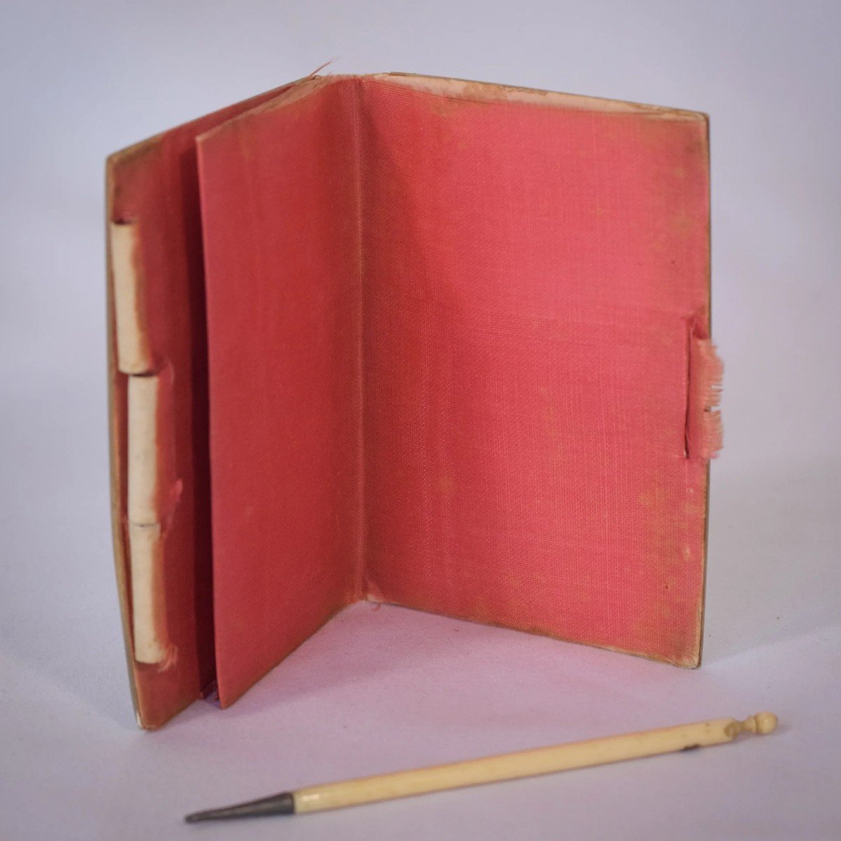Antique - Pearl Book Cover-photo-1