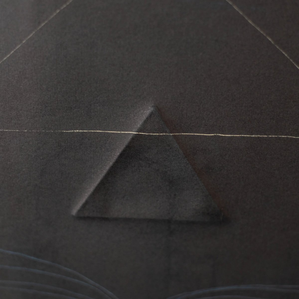 Compositions géométriques abstraites – Paire de lithographies vintage encadrées, signées et en-photo-1