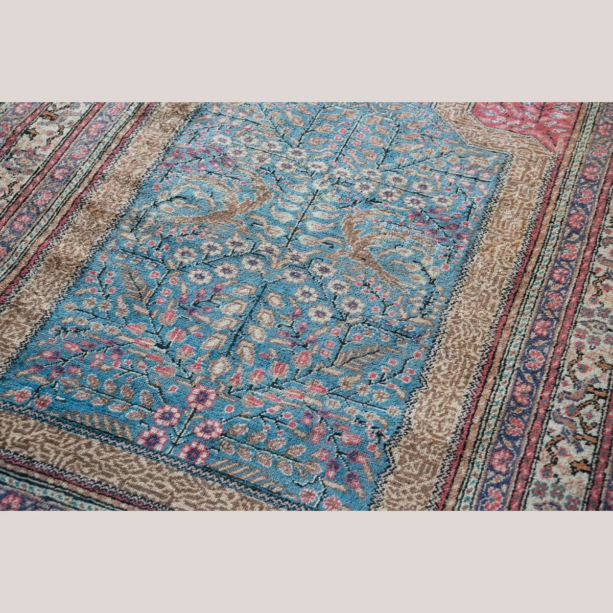 Vintage Hand-knotted Hereke Silk Prayer Rug, Tree Of Life Design – 188 × 118 Cm-photo-4