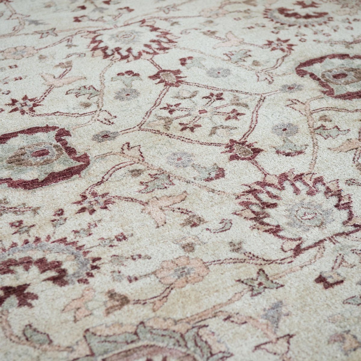 Vintage Indo-persian Floral Rug | Ivory Ground With Burgundy Border | 273 × 187 Cm-photo-3