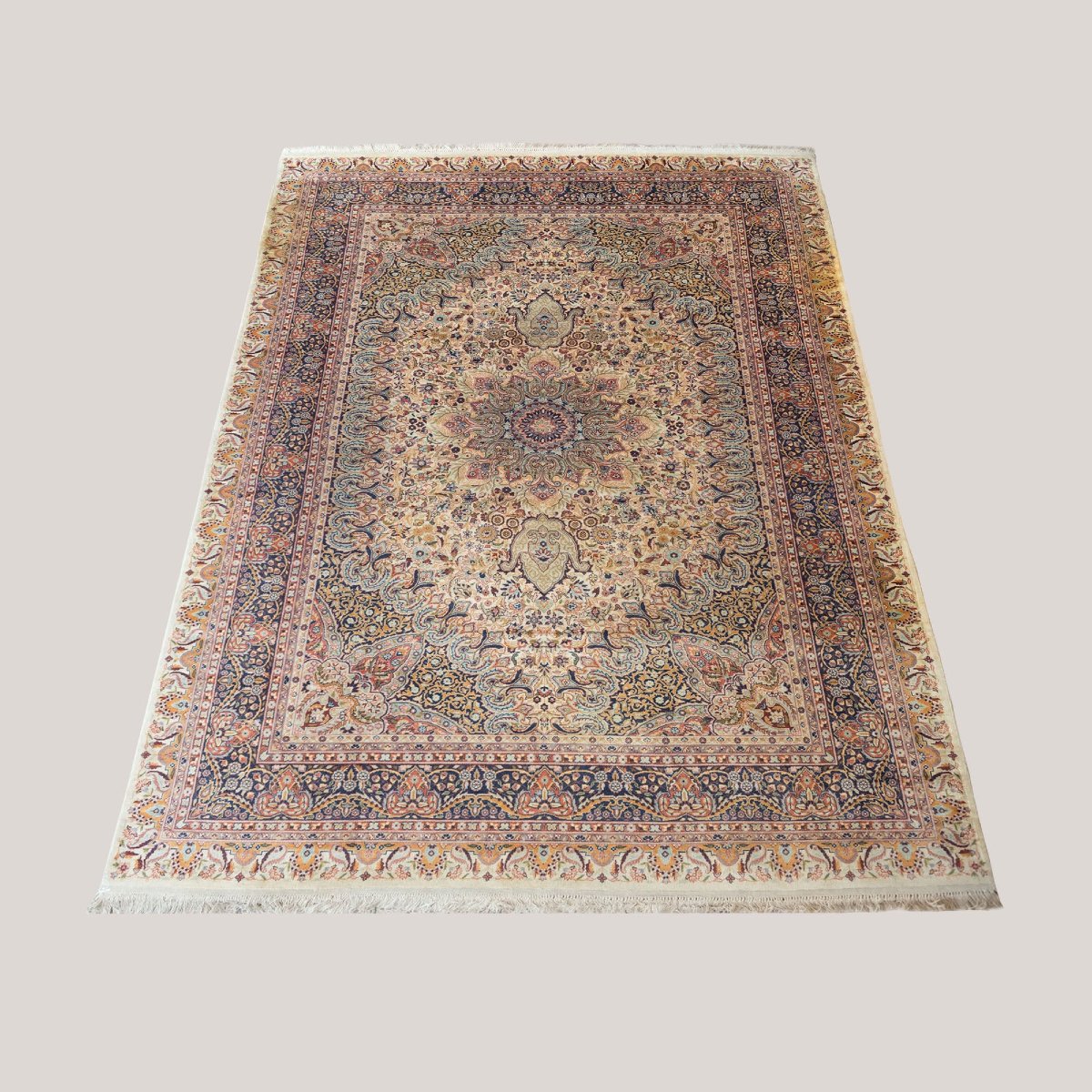 Grand tapis persan vintage à motifs floraux – Ivoire et marine – 312 × 217 cm-photo-2