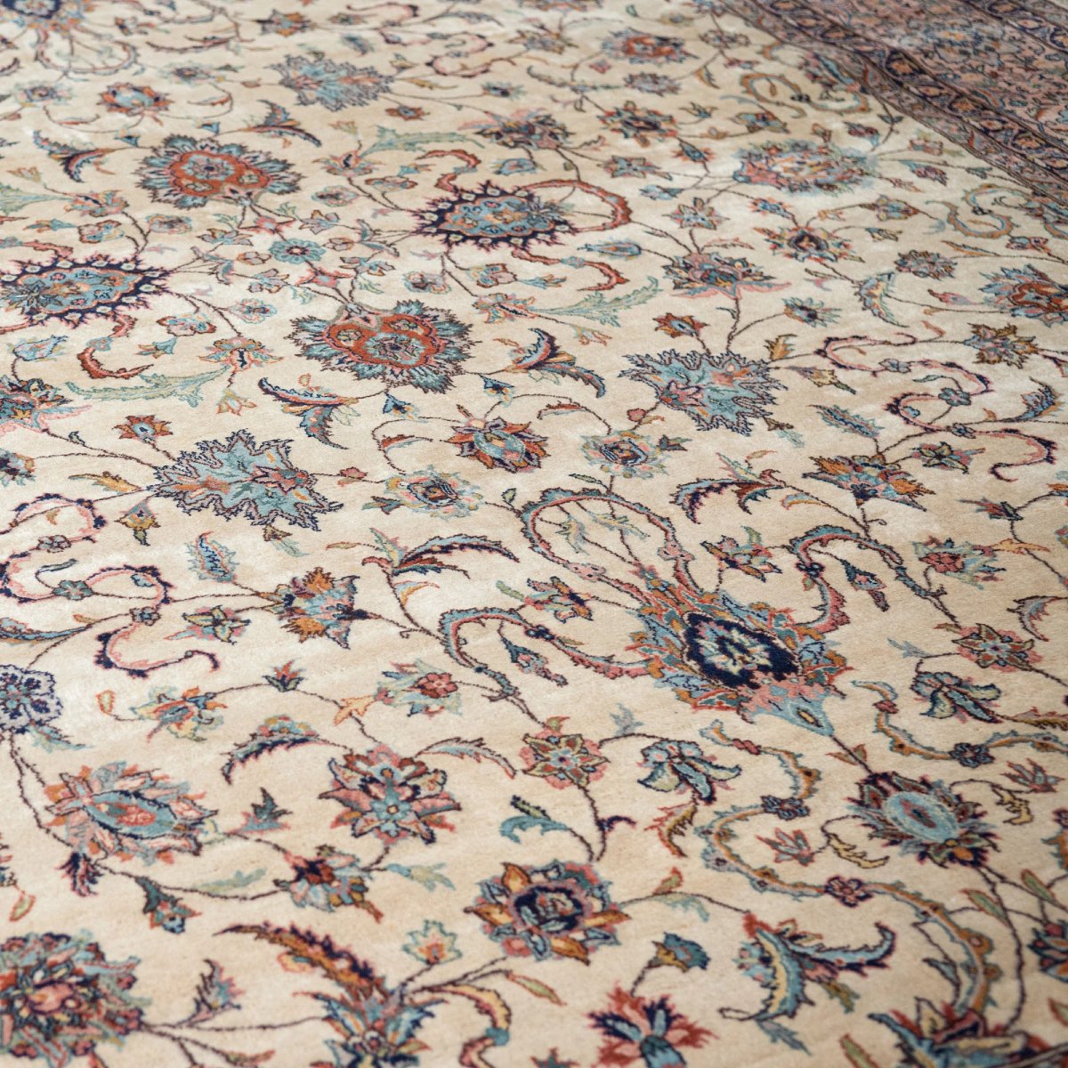 Tapis persan vintage noué à la main à motif floral – 339 × 247 cm-photo-4