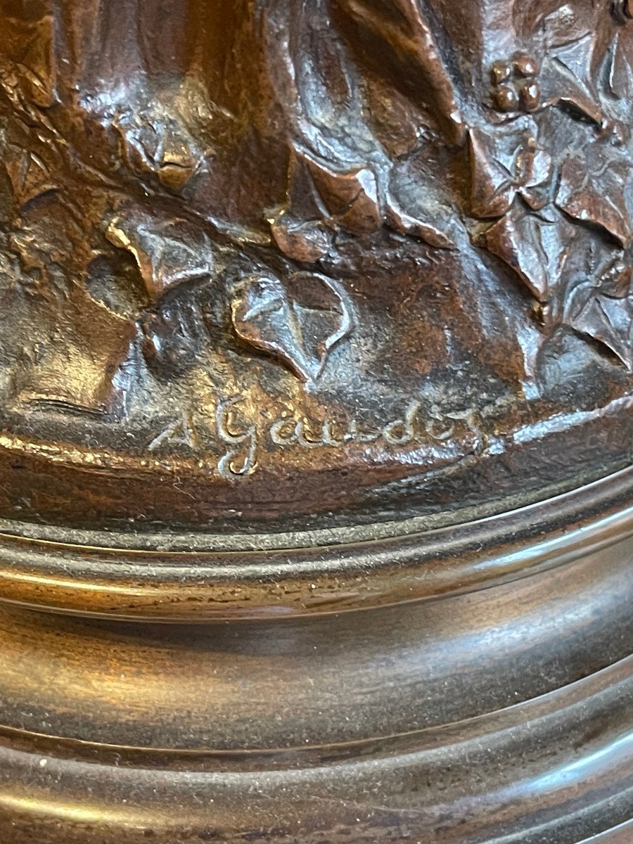 Bronze Sur Socle Tournant-photo-1