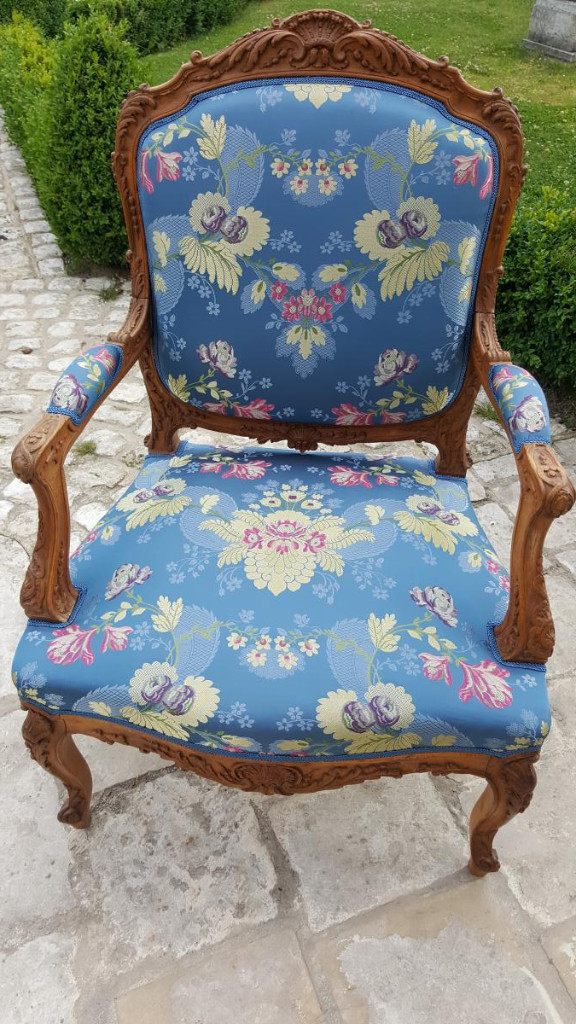 Paire De Fauteuils De Style "regence" -photo-2