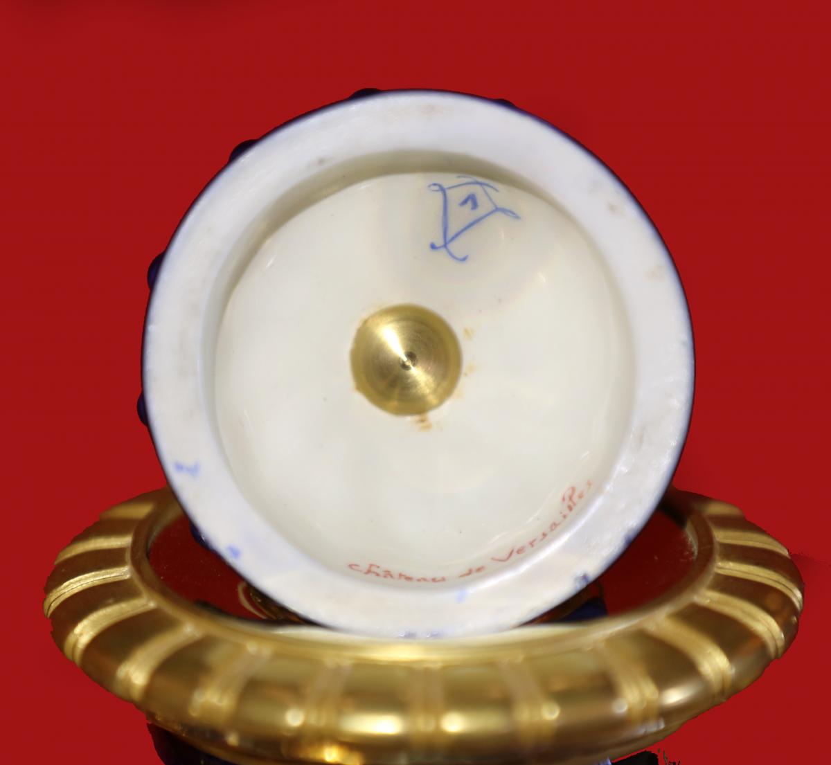 Cassolettes en porcelaine de Sevres-photo-1