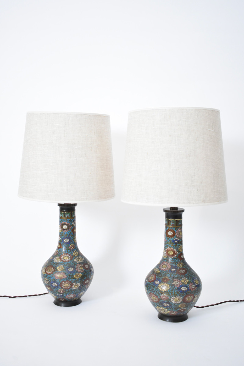 Paire De Lampes En Bronze émaillé Cloisonné, XIXe Siècle.