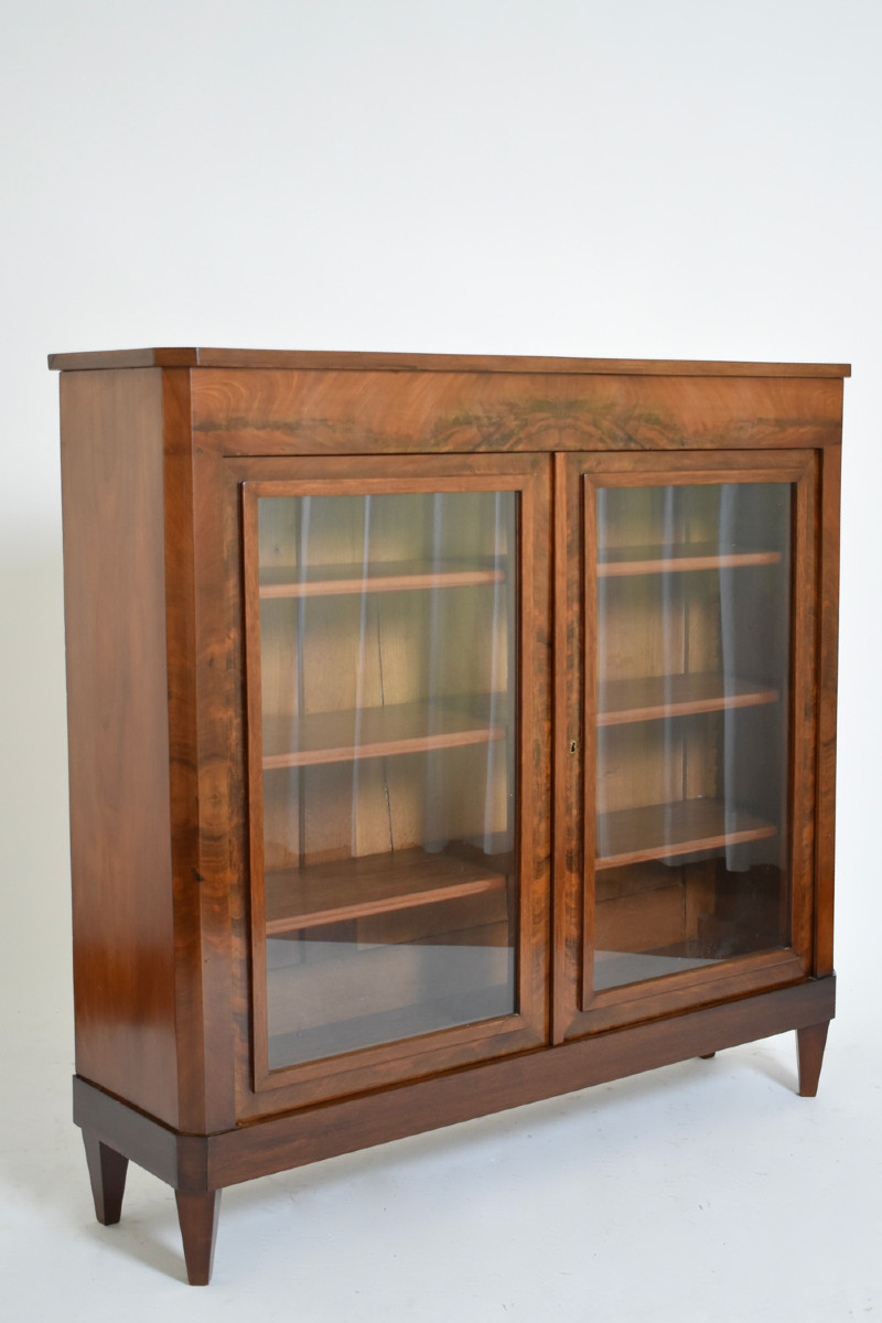 Bibliothèque En Acajou De Style Louis XVI, Années 1940.