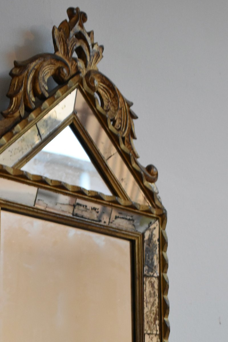 Ensemble de quatre miroirs à fronton à feuilles d’acanthe de Pierre Dariel, années 1940.-photo-3