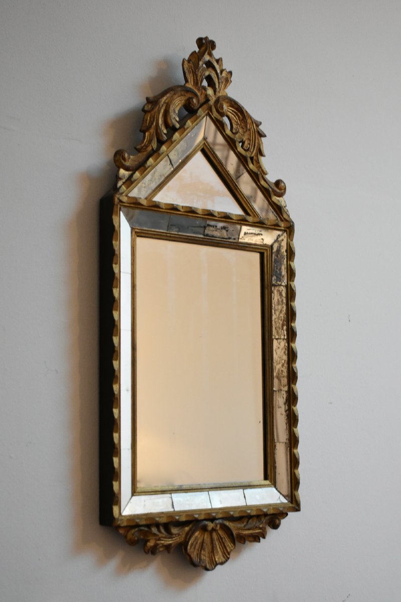 Ensemble de quatre miroirs à fronton à feuilles d’acanthe de Pierre Dariel, années 1940.-photo-4