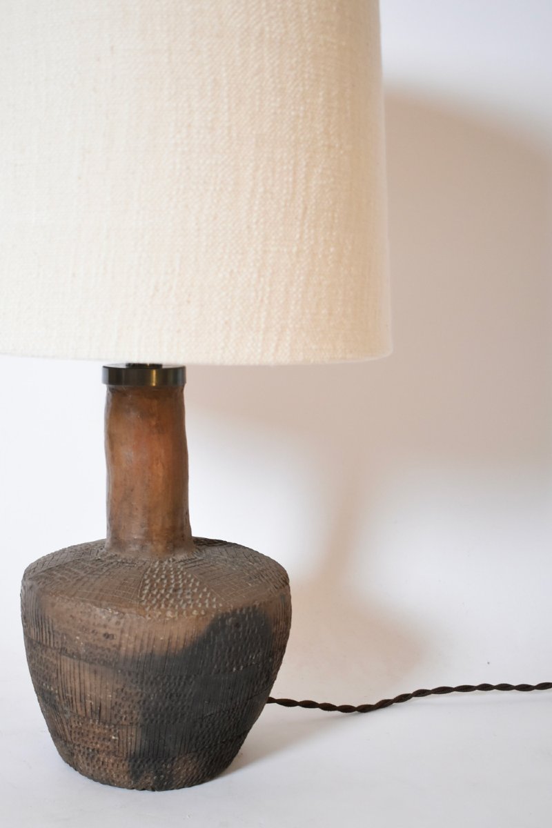 Lampe en céramique africaine marron à motif géométrique, années 1970.-photo-3