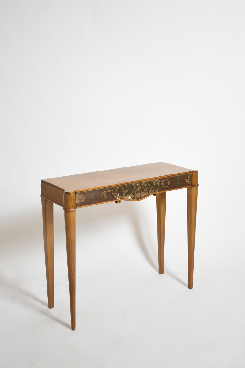 Console en bois naturel et laquée, années 1940