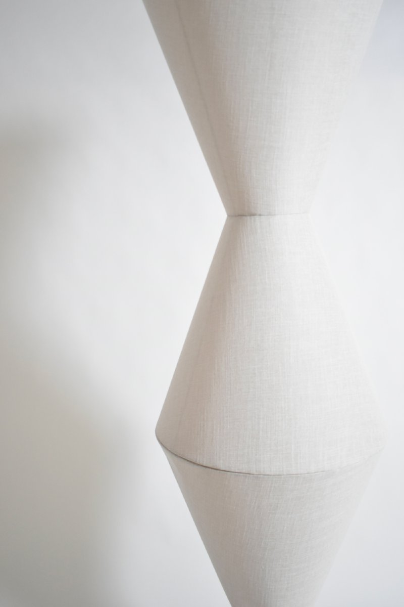 Lampadaire sur pied en tissu « Cones », années 1970.-photo-2