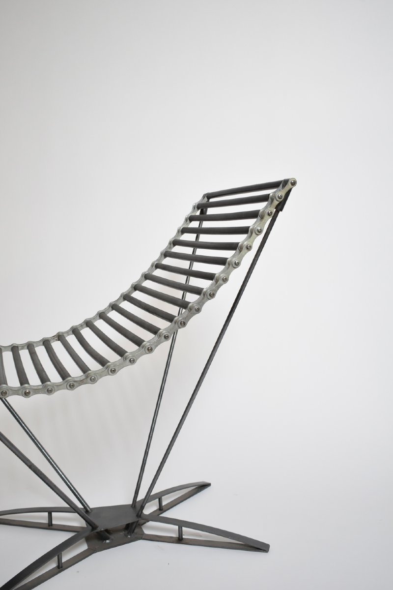 Fauteuil lounge « Rocking Chaine » et repose-pieds par J-M Mouligne, années 1990.-photo-3