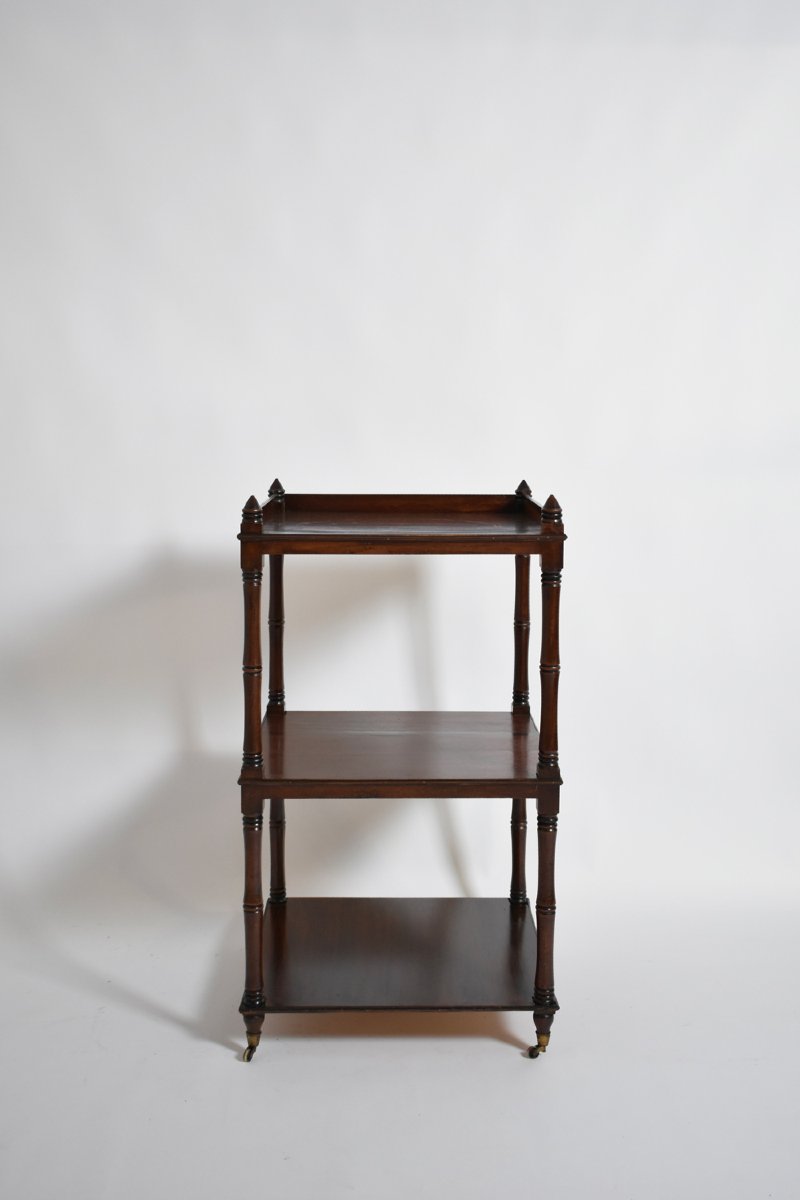 Guéridon à piédestal en forme de bibliothèque en faux bambou, années 1960.-photo-4