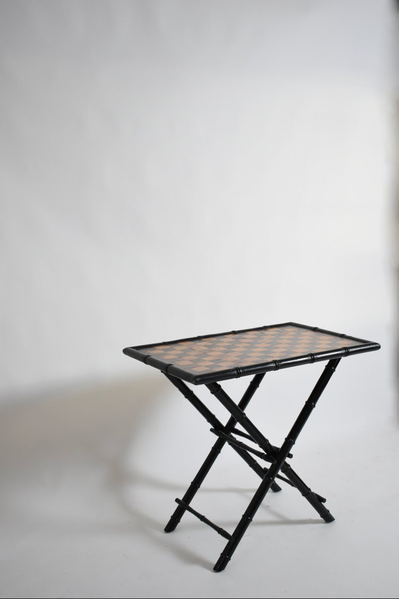 Table pliante en bois ébonisé faux bambou, années 1960.-photo-2