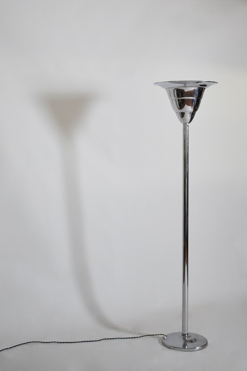 Lampadaire vasque en fer chromé Art Déco, années 1930.-photo-3