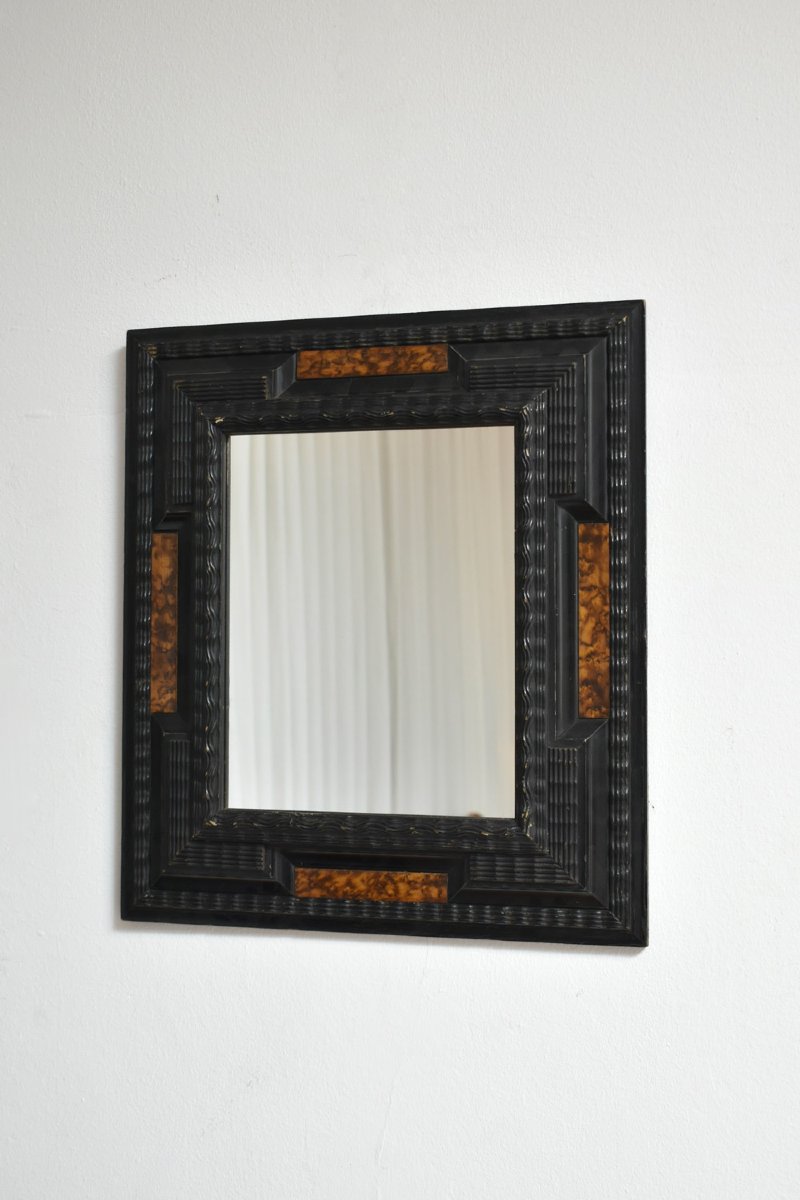Pair Of Carved Ebonised Wood And Trompe l'Oeil Turshell Mirrors, XIXth C.-photo-3