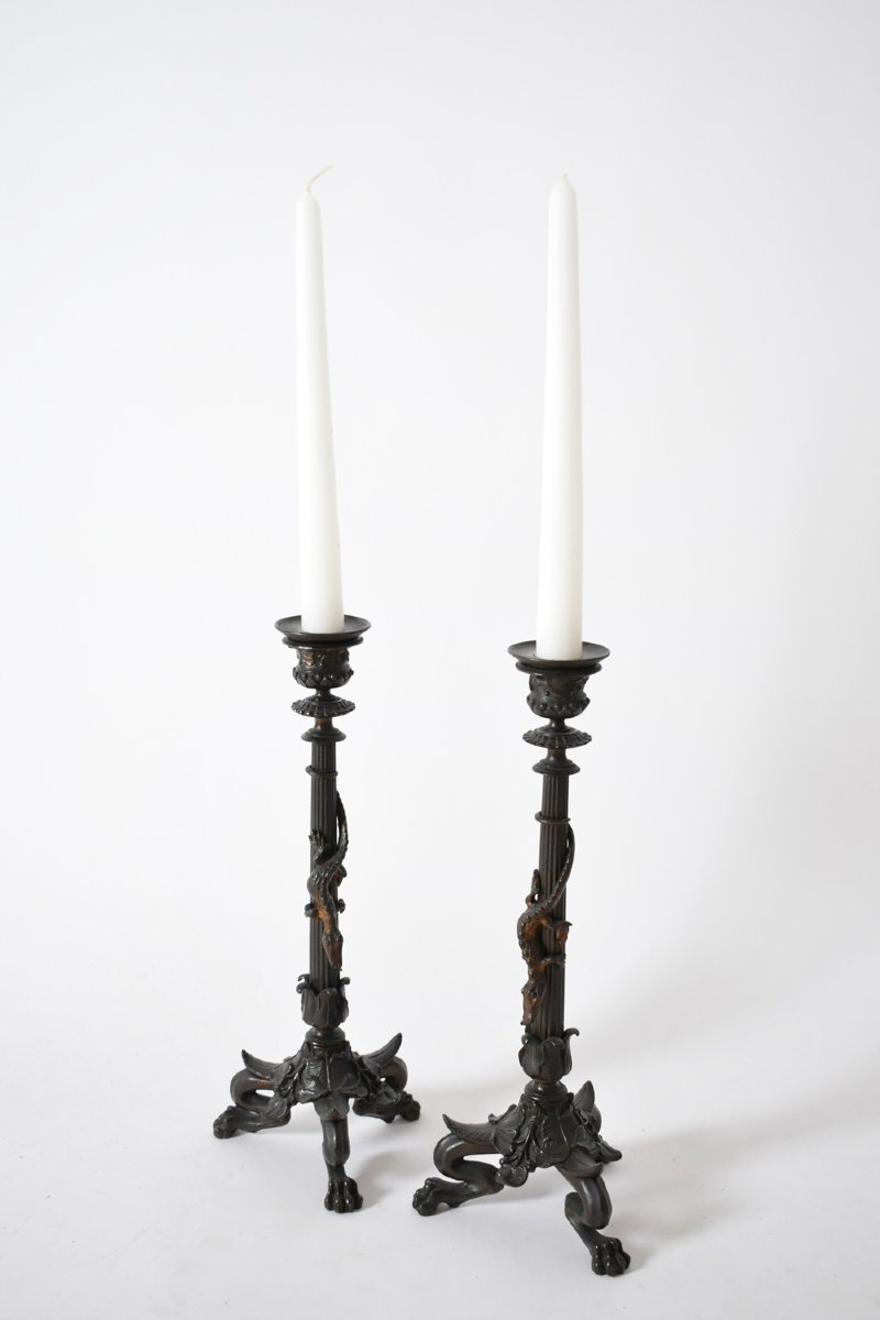 Ensemble de quatre bougeoirs en bronze tripodes zoomorphes, XIXe siècle.-photo-3